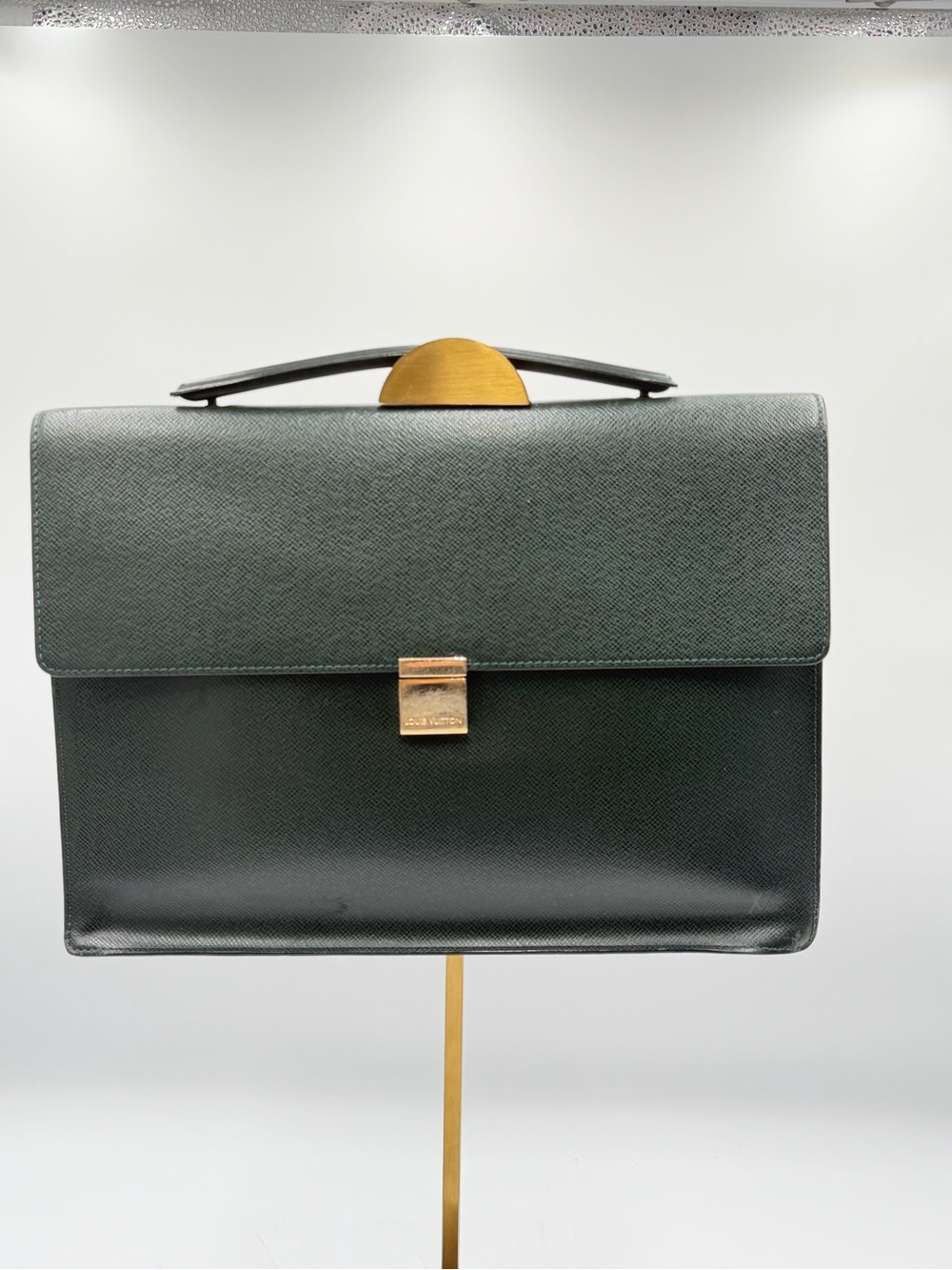 Louis Vuitton Taiga Serviette Kourad Epicea Briefcase M30074